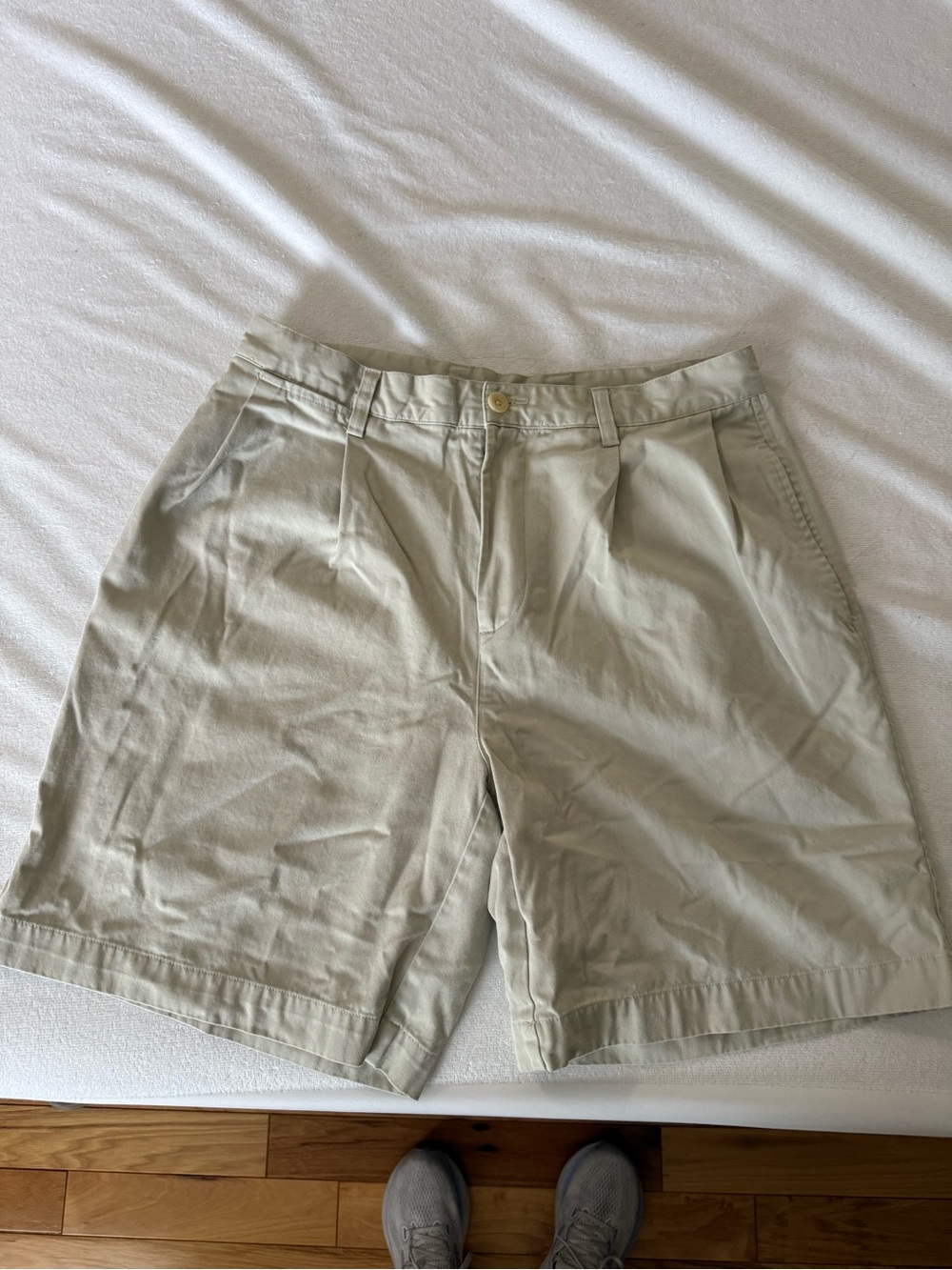 Nautica Men's Flat Front Shorts in Light Khaki